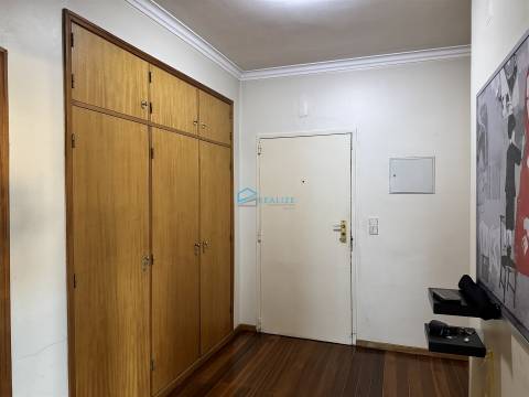 Apartamento T4 Venda em Vila Real (Nossa Senhora da Conceição, São Pedro e São Dinis),Vila Real