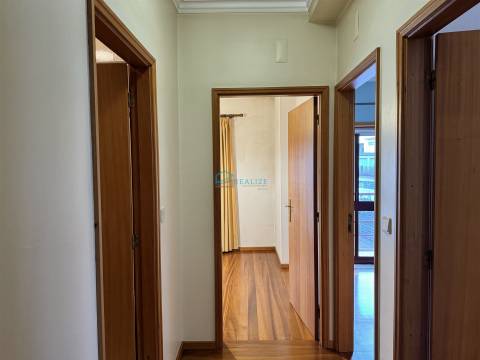 Apartamento T4 Venda em Vila Real (Nossa Senhora da Conceição, São Pedro e São Dinis),Vila Real