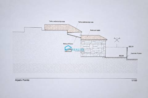 Moradia em Pedra para Reconstrução com Projeto Aprovado