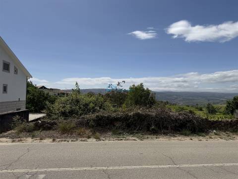 Terreno para construção em Sanfins do Douro, Alijó