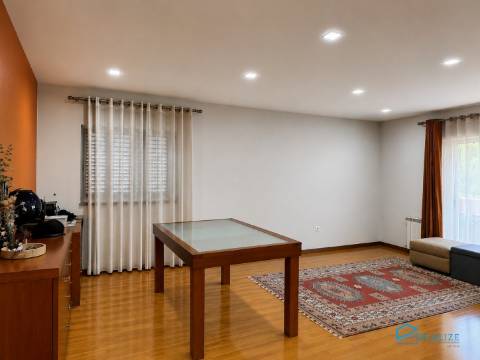 Apartamento T3 para arrendar em Vila Real