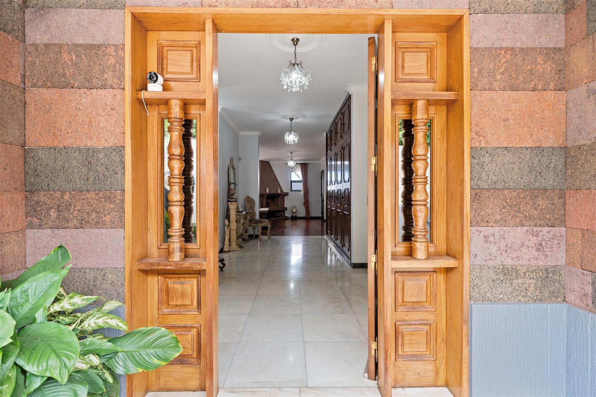 Moradia T5 Venda em Monte,Funchal