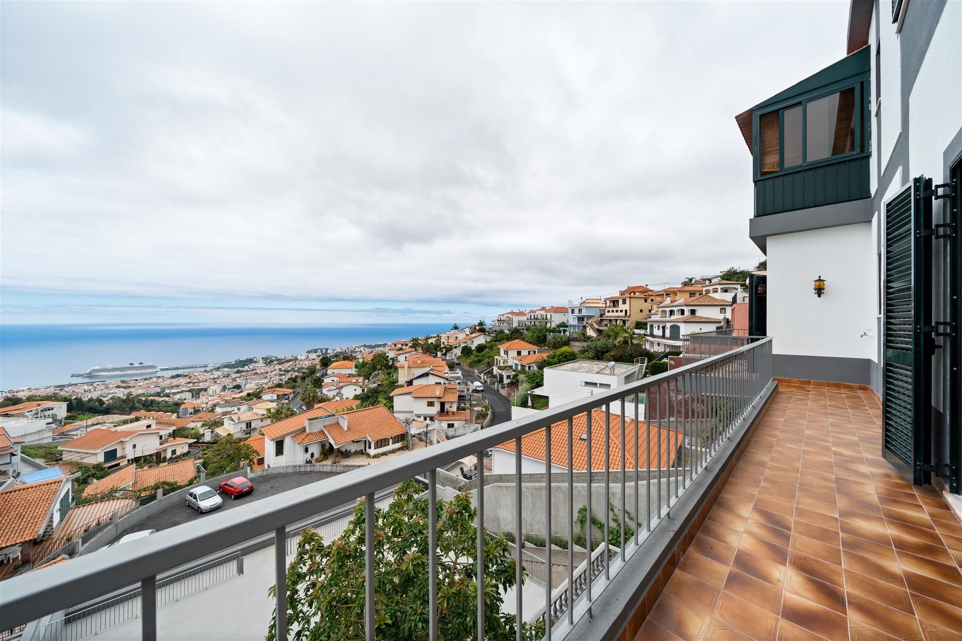 Moradia T5 Venda em Monte,Funchal