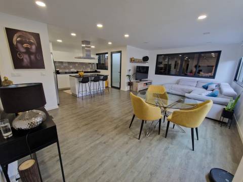 Andar Moradia T3 Venda em Santo António,Funchal