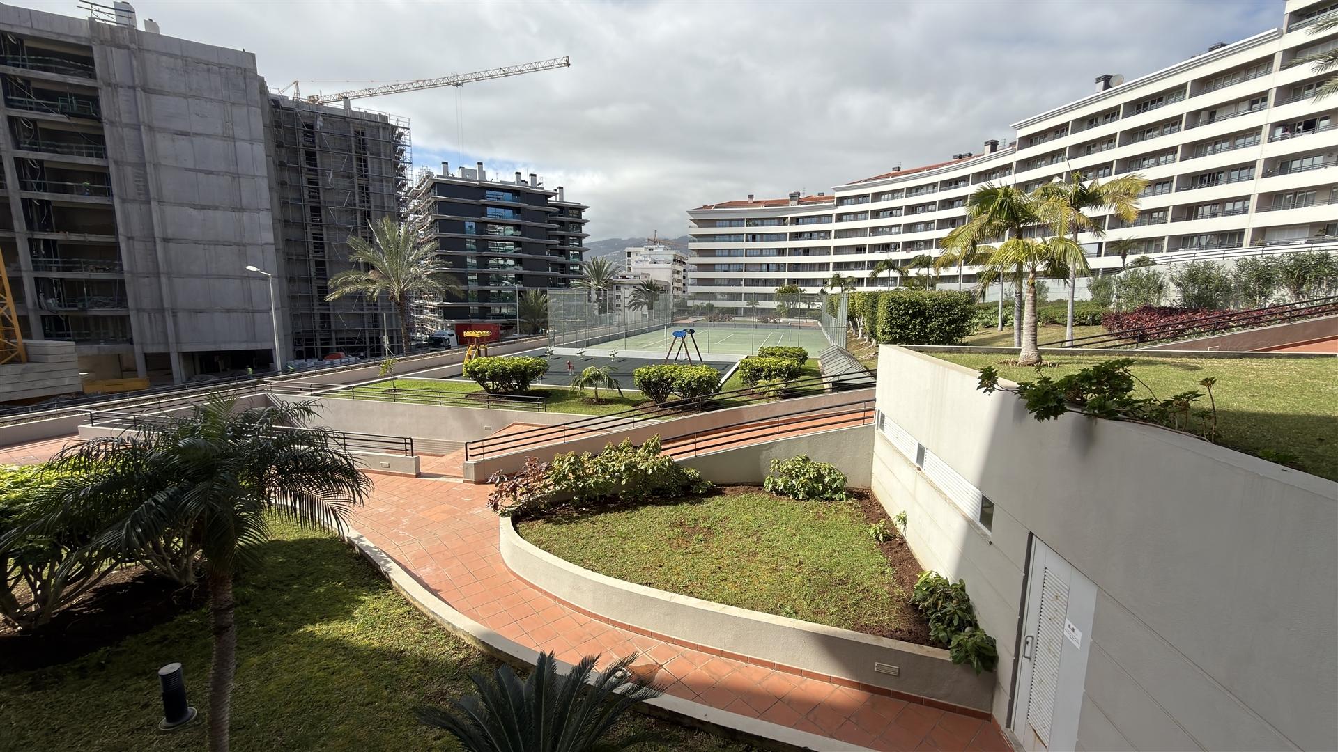 Apartamento T4 Venda em São Martinho,Funchal