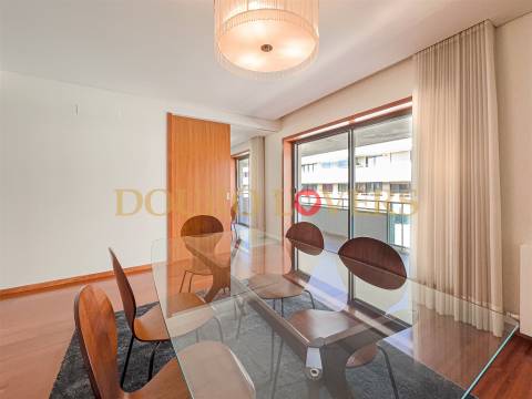 Apartamento T4 NOVO