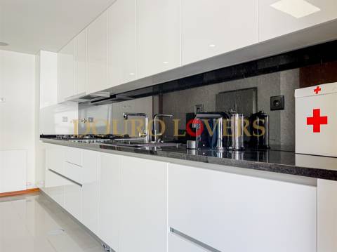 Apartamento T4 NOVO
