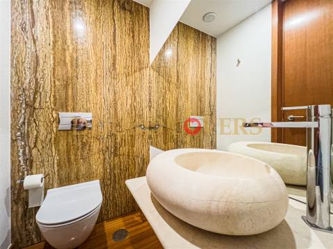 Apartamento T4 NOVO