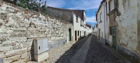 Moradia para Restaurar T3 Venda em Miranda do Douro,Miranda do Douro