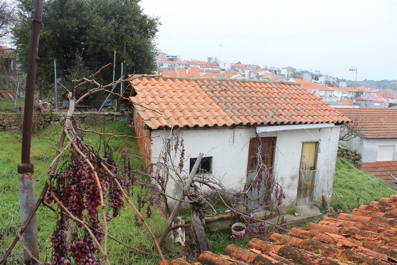 Moradia T3 Venda em Miranda do Douro,Miranda do Douro
