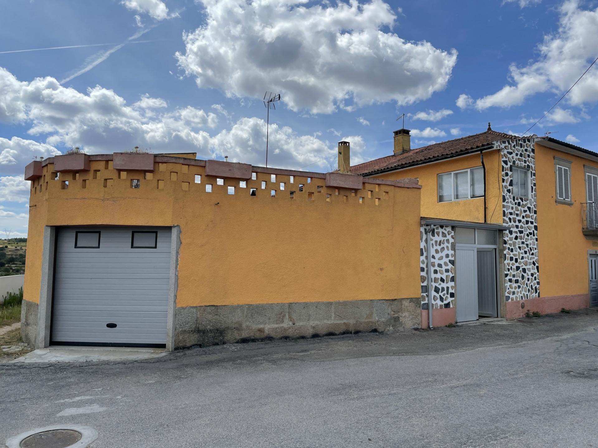 Moradia T6, Urrós, Mogadouro