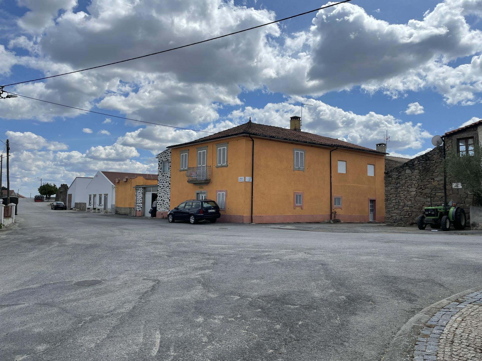 Moradia T6, Urrós, Mogadouro