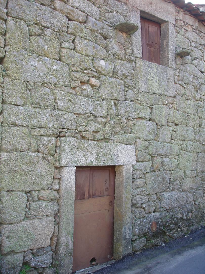 Moradia para Restaurar, Urrós, Mogadouro