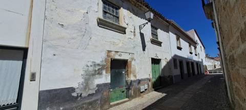Moradia para Restaurar T3 Venda em Miranda do Douro,Miranda do Douro