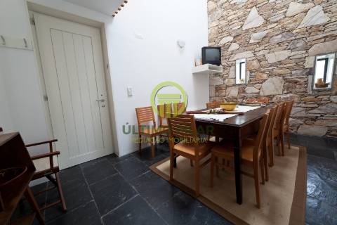 MORADIA