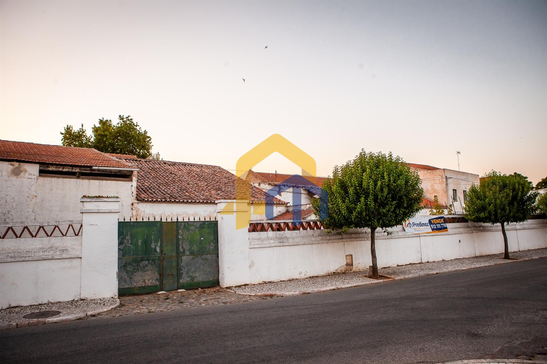 Armazém  Venda em Estremoz (Santa Maria e Santo André),Estremoz