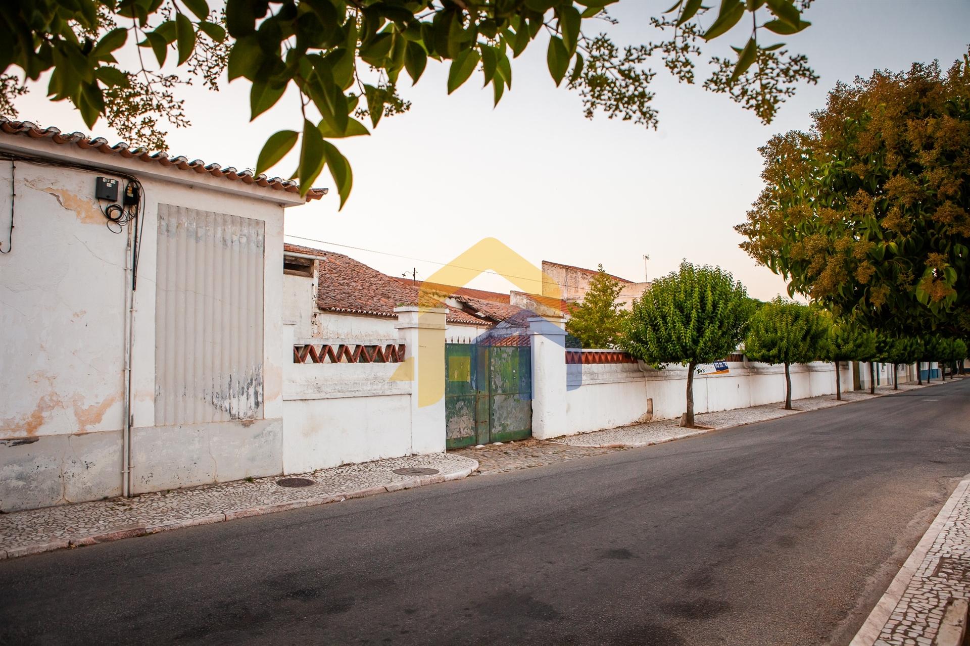 Armazém  Venda em Estremoz (Santa Maria e Santo André),Estremoz