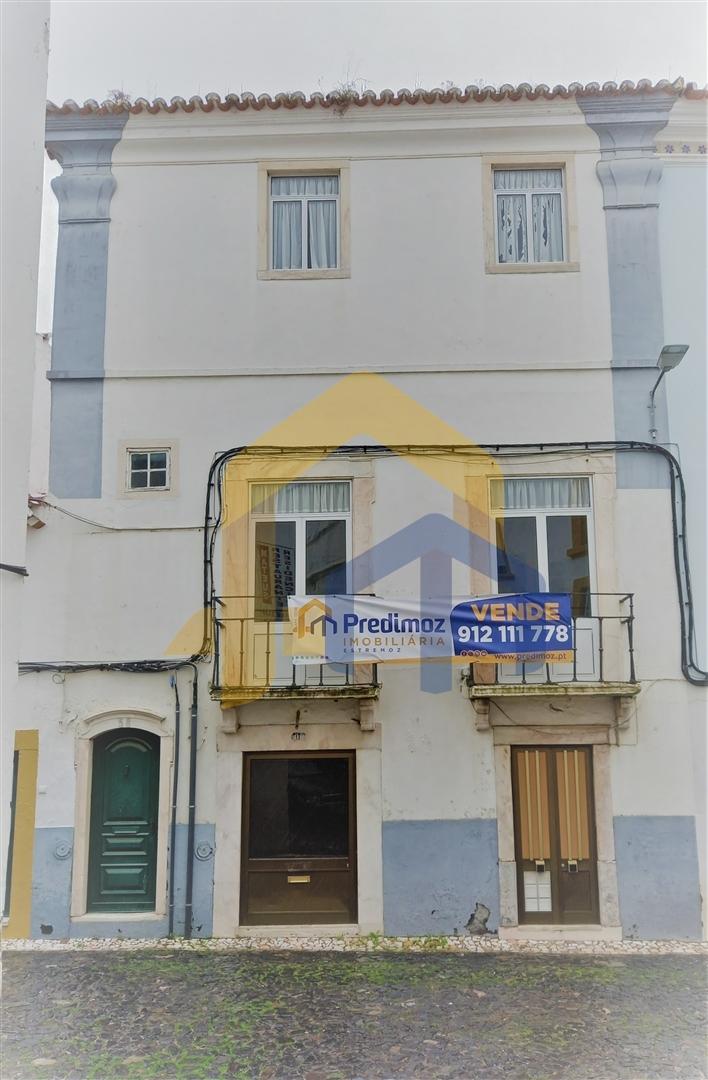 Venda conjunta de 2 Prédios em Estremoz