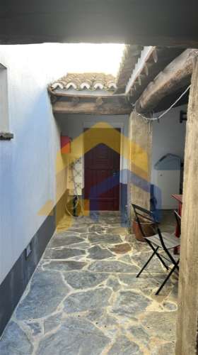 🏡 Moradia Térrea em Banda T2 no Centro de Estremoz