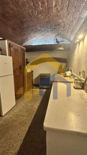 🏡 Moradia Térrea em Banda T2 no Centro de Estremoz