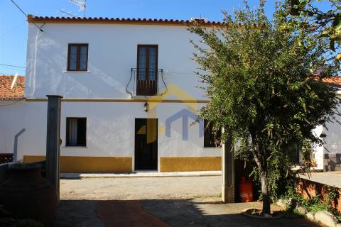 Moradia T2 Venda em Estremoz (Santa Maria e Santo André),Estremoz