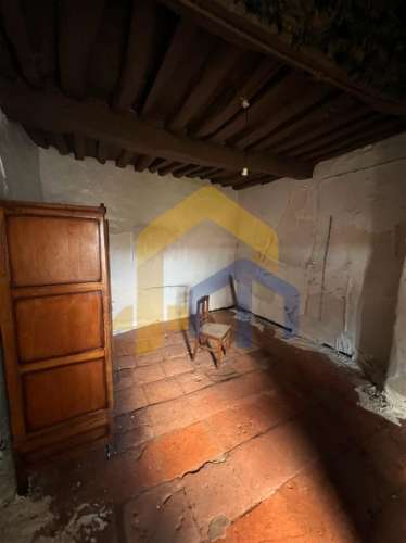 Prédio T5,  zona histórica de Estremoz, junto à Pousada Rainha Santa Isabel