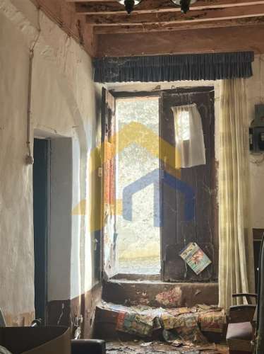 Prédio T5,  zona histórica de Estremoz, junto à Pousada Rainha Santa Isabel