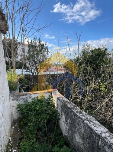 Prédio T5,  zona histórica de Estremoz, junto à Pousada Rainha Santa Isabel