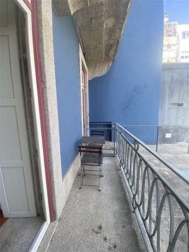 T0  com Varanda na Baixa do Porto – Rua do Bonjardim