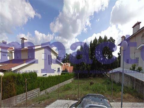 Terreno construção na Vila de Cucujães, Oliveira de Azeméis