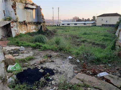 Terreno na Vila de Cucujães, Oliveira de Azeméis