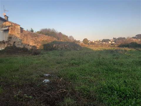 Terreno na Vila de Cucujães, Oliveira de Azeméis