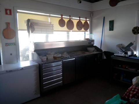 Trespasse Restaurante / Pizzeria em Cortegaça