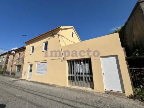 Moradia Geminada T3 em Cucujães, Oliveira de Azeméis