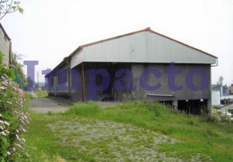 Pavilhão Industrial em Nogueira do Cravo, Oliveira de Azeméis.