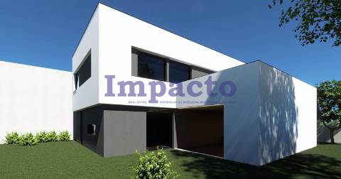 Moradia Isolada T3 em construção, São Roque