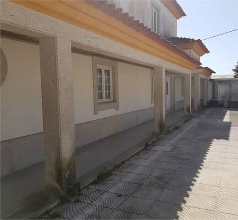 Moradia T5 restaurada em Ovar.
