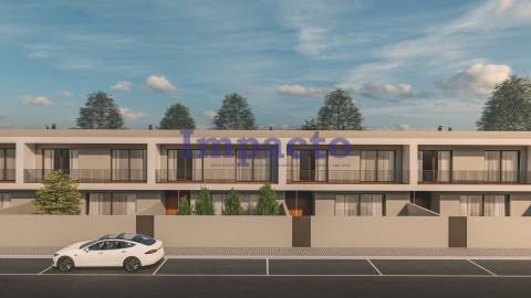 Moradia T3 em banda em construção, Loureiro, Oliveira de Azeméis.