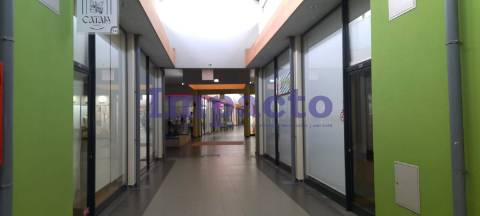 Loja para venda em Albergaria-à-Velha
