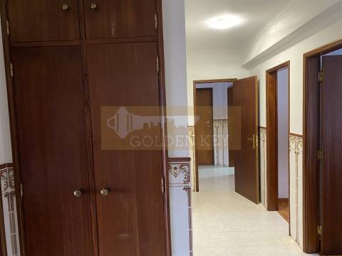 Apartamento T3 Venda em Marinha Grande,Marinha Grande