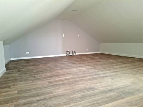 Apartamento T0 para arrendar em Mangualde
