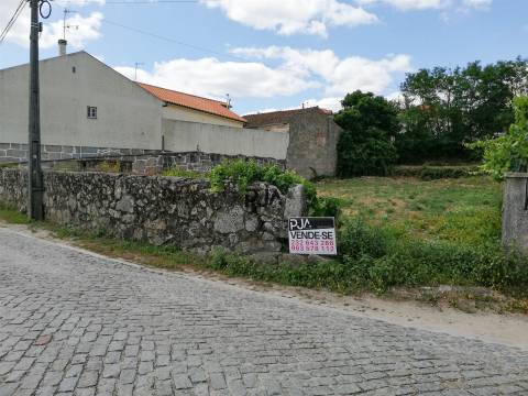Lote para construção em Cubos, Mangualde