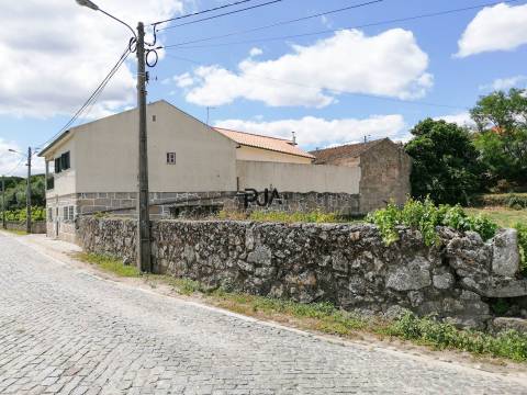 Lote para construção em Cubos, Mangualde