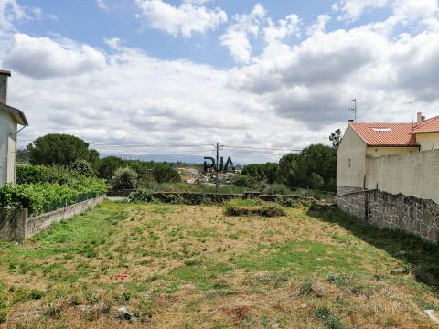 Lote para construção em Cubos, Mangualde