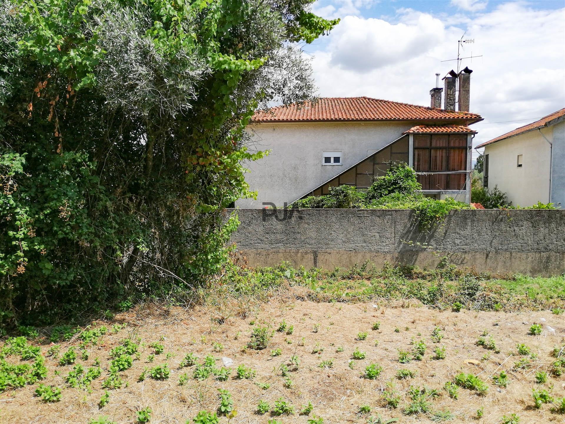 Lote para construção em Cubos, Mangualde