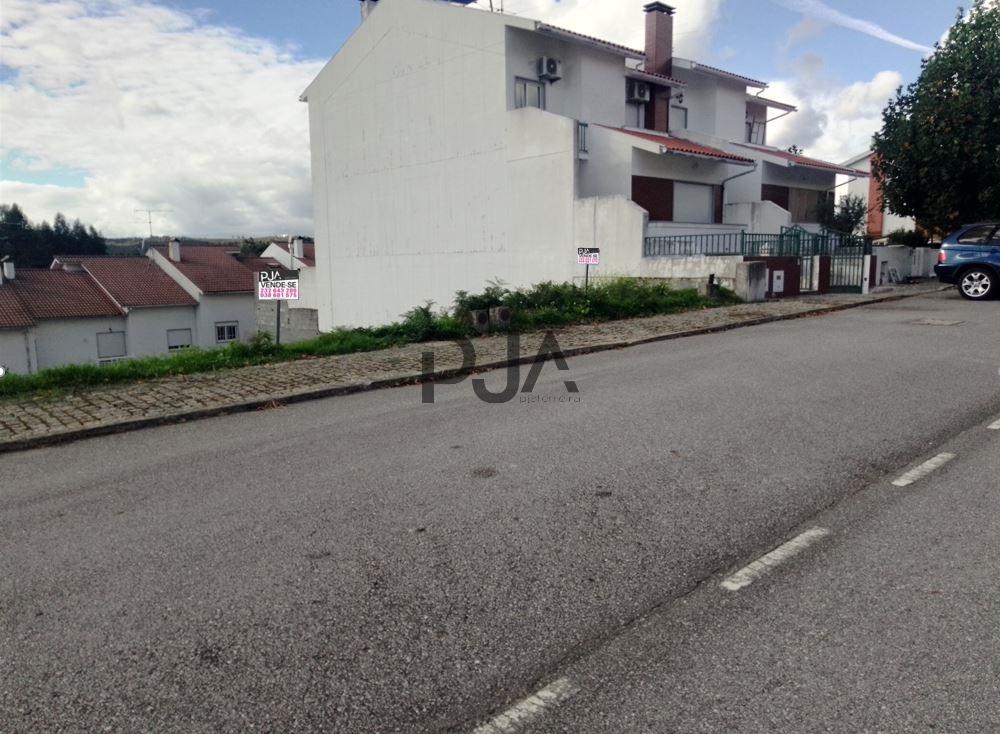 Lote para construção em Mundão