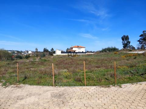 Lote para Construção de prédio - 6 fogos, Mangualde