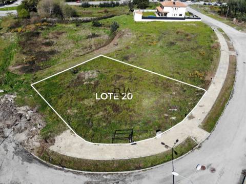 Lote para Construção de prédio - 6 fogos, Mangualde