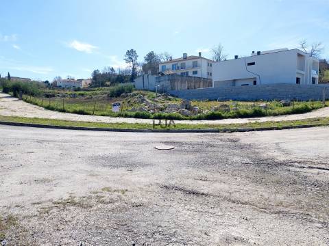 Lote para Construção de prédio - 6 fogos, Mangualde