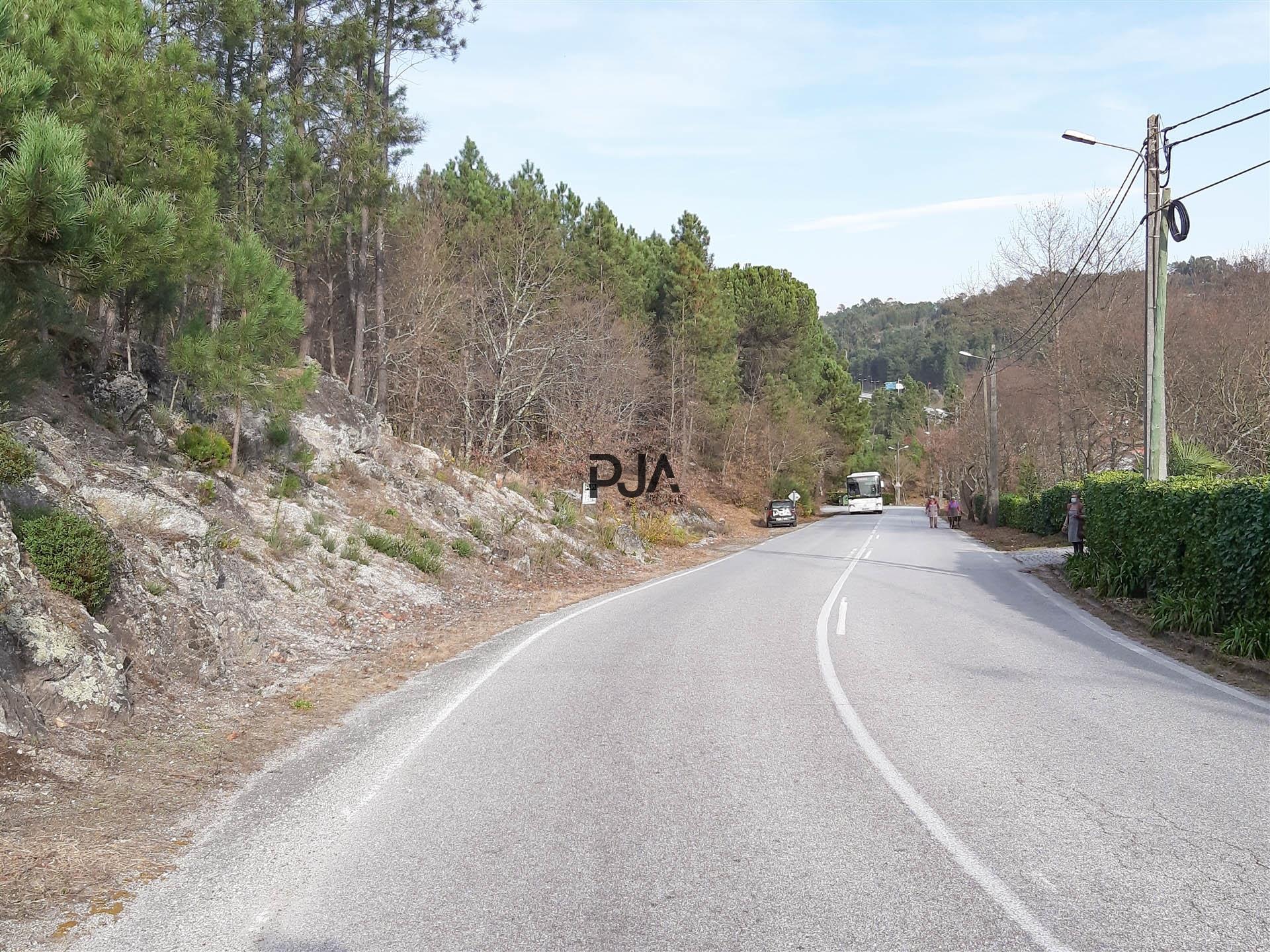 Terreno com viabilidade de construção